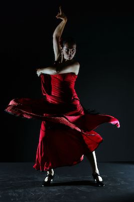 Flyer der Silvesterveranstaltung: Flamenco Vivo - Flamenco Silvester 2024 in der Passionskirche Kreuzberg